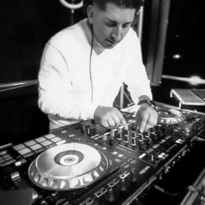 DJ Daniel Torres